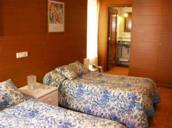 Pension Casa 400 Витория-Гастейс Екстериор снимка